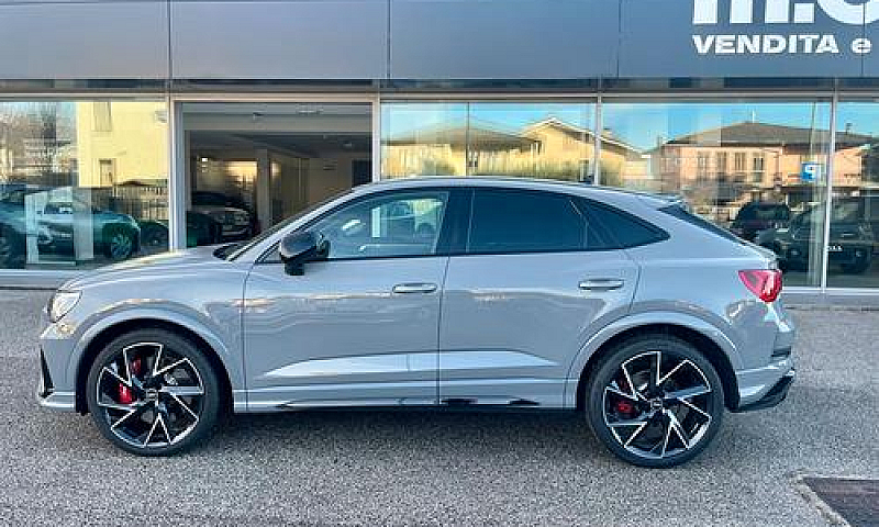 Audi Q3 Rs Q3 Quattr...
