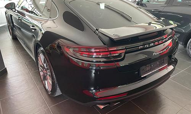 Porsche Panamera 3.0...
