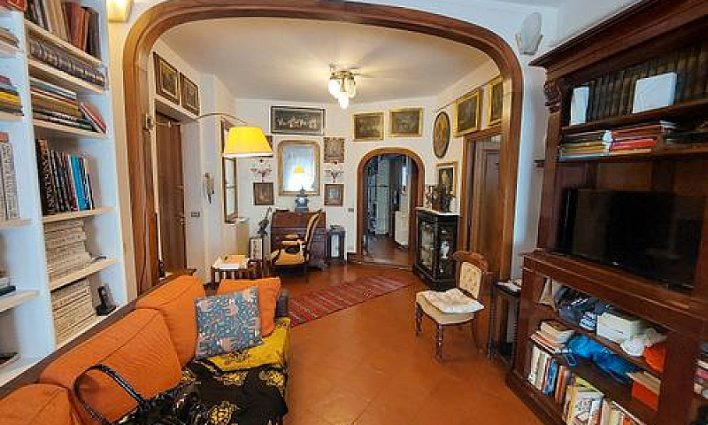 Appartamento Con Gia...