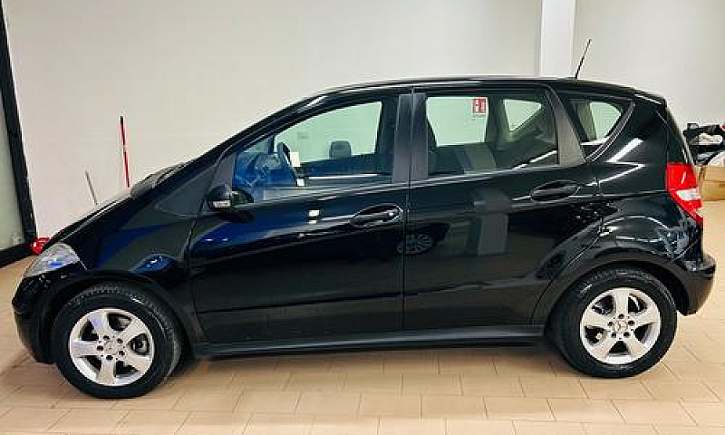 Mercedes-Benz A 180 ...