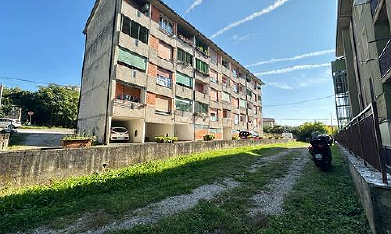 3 Locali A Verona...