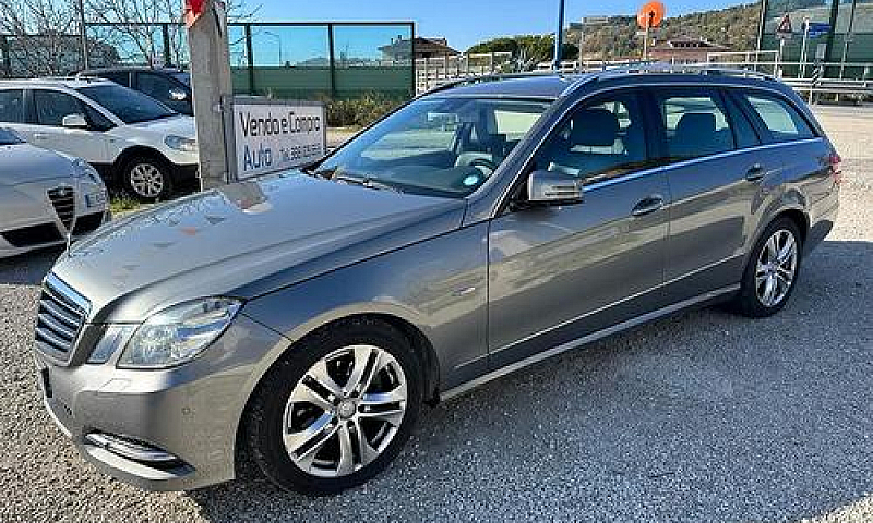 Mercedes-Benz E 220 ...