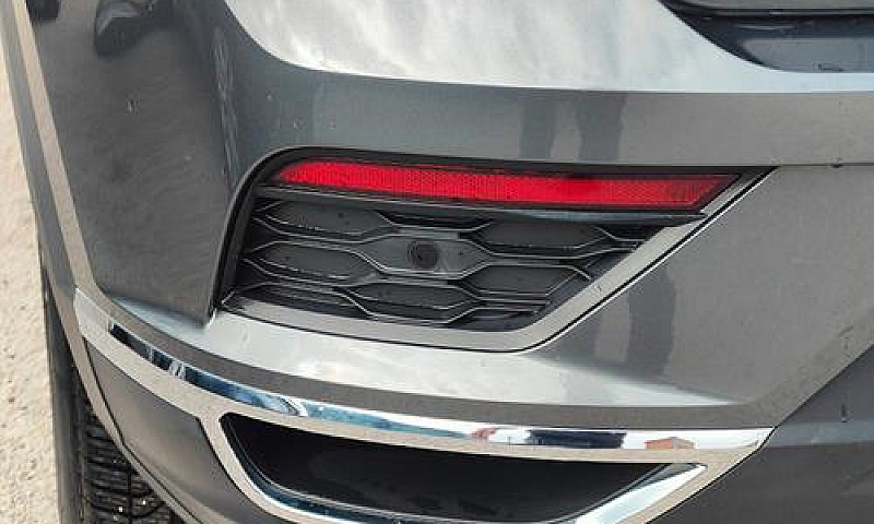 Volkswagen T-Roc 1.6...