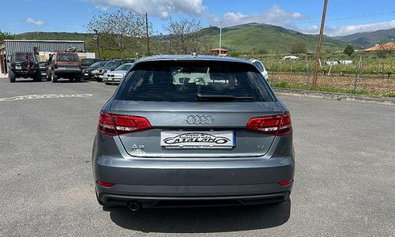 Audi - A3 - 1.6 Tdi ...