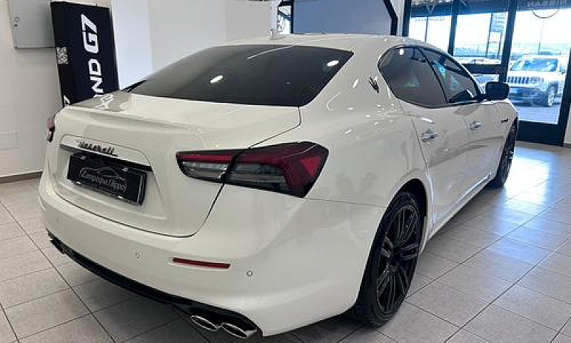 Maserati Ghibli V6 D...