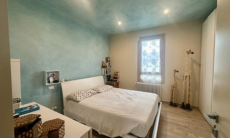 Appartamento Con Gia...