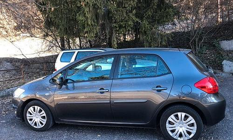 Toyota Auris 1.4 D-4...