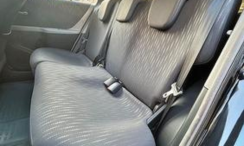 Toyota Yaris 1.0 5 P...