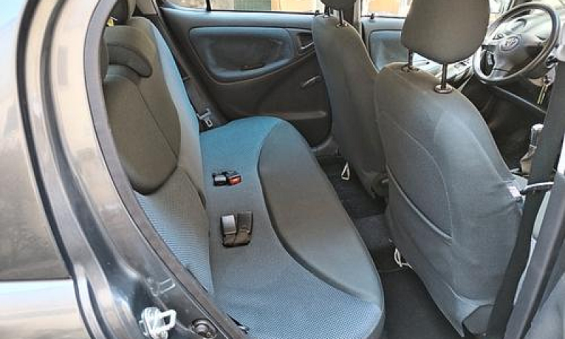 Toyota Yaris 1.0I 16...