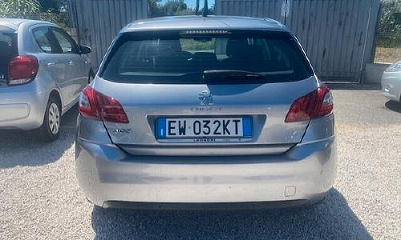 Peugeot 308 1.6 Hdi ...