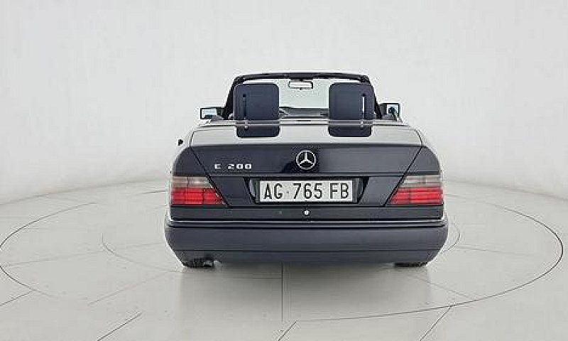 Mercedes-Benz Serie ...