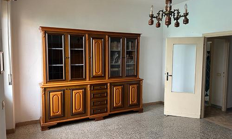 Trivano Ampio Da Ris...