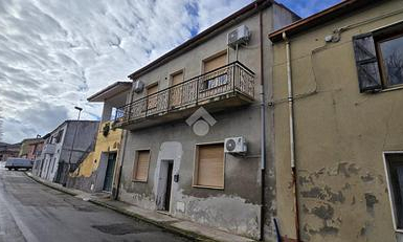 2 Locali A Muros...