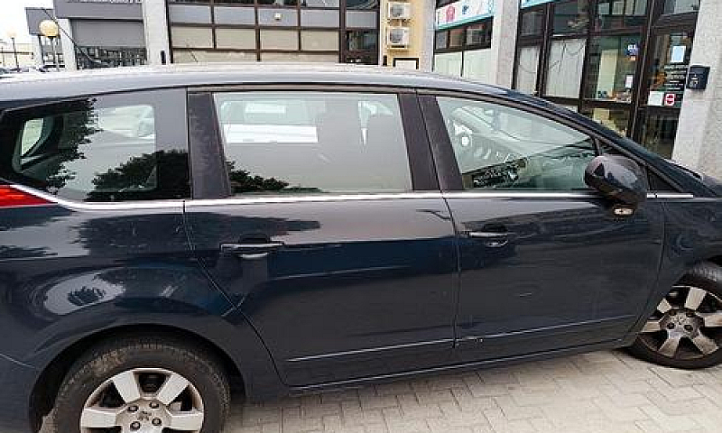 Peugeot 5008  -  1.6...