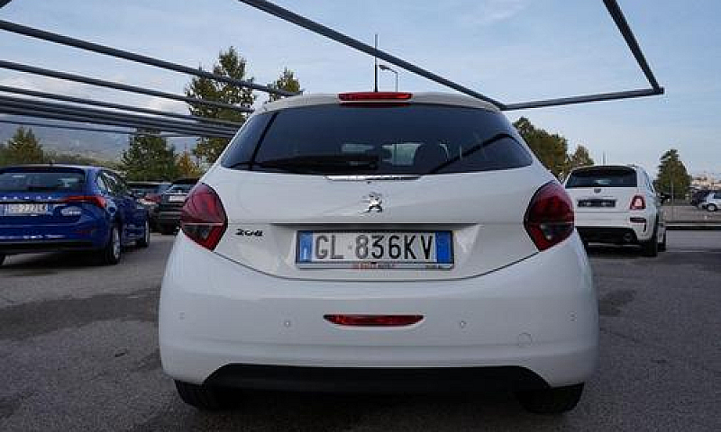 Peugeot 208 Puretech...