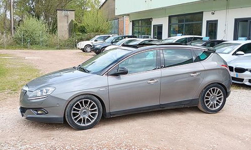 Lancia Delta 1.6 Mjt...