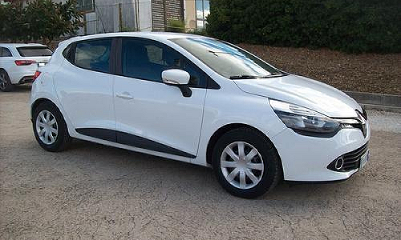 Renault Clio 1.2 Cv....