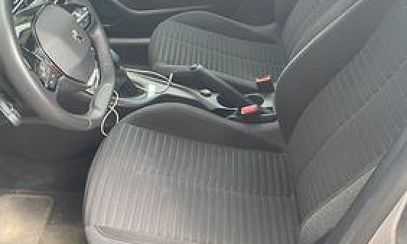 Peugeot 208 Puretech...