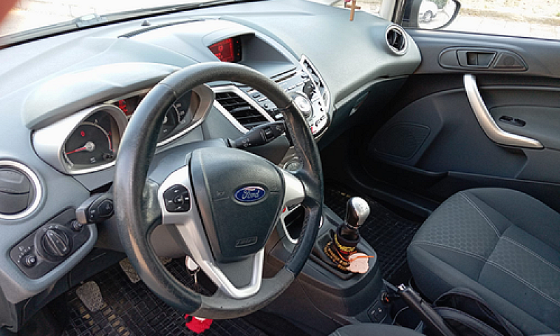 Ford Fiesta 1.4 Tdi...