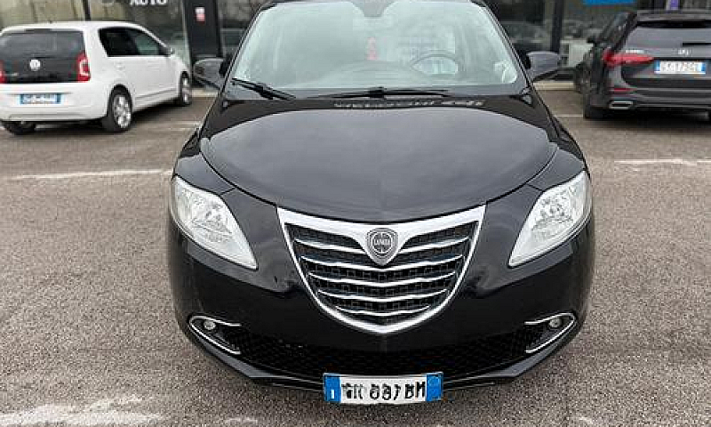 Lancia Ypsilon 1.3 D...