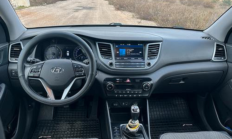 Hyundai Tucson...