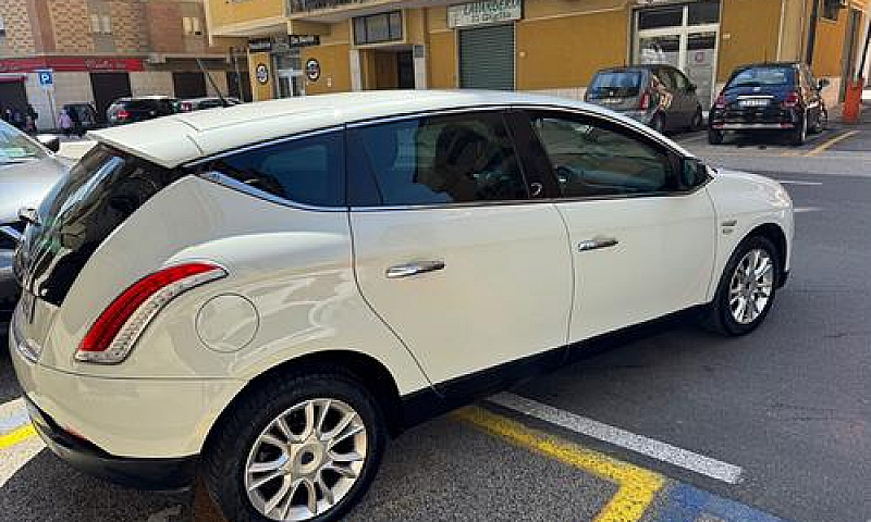 Lancia Delta 1.6 Mjt...