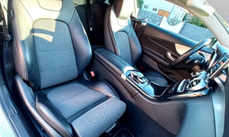 Mercedes C250D Premi...