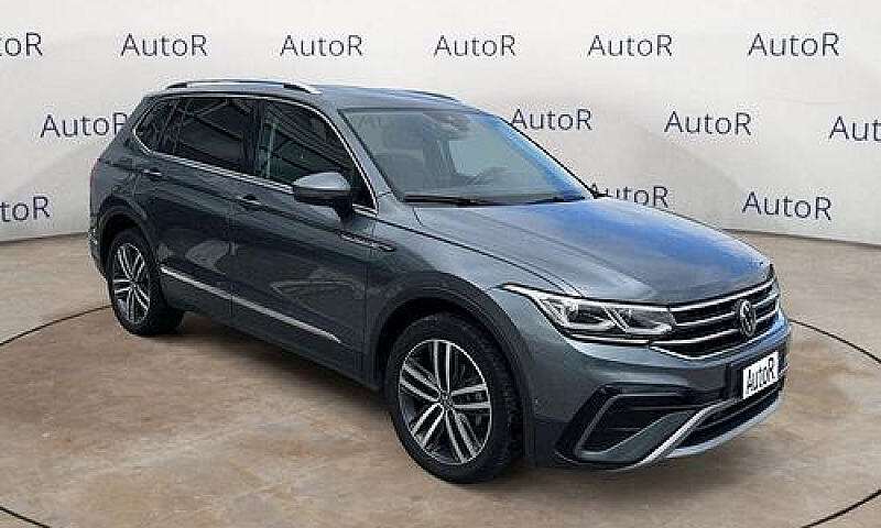 Volkswagen Tiguan Al...