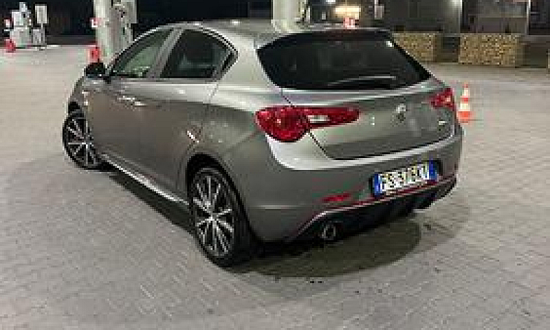 Alfa Romeo Giulietta...