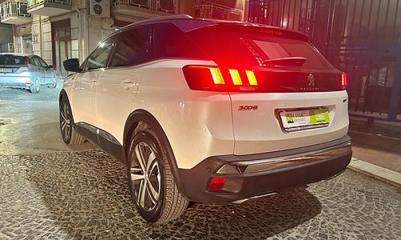 Peugeot 3008 Bluehdi...