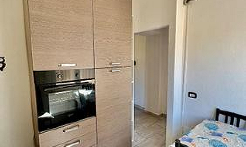 Palazzina Con Tre Ap...