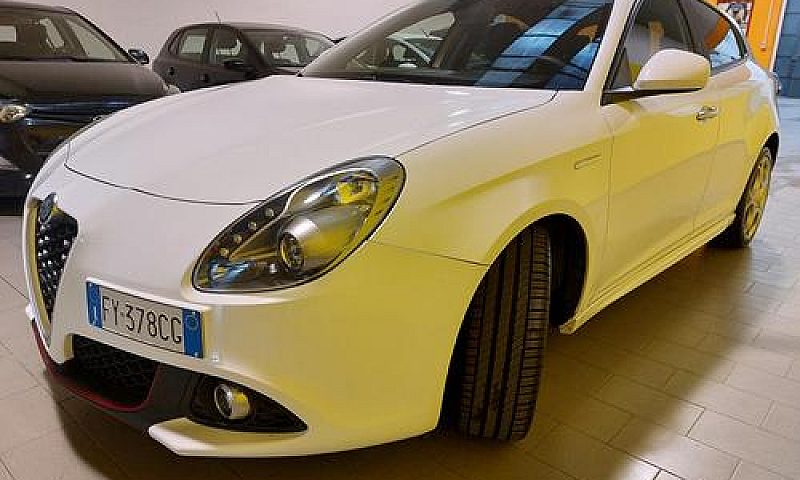Alfa Romeo Giulietta...