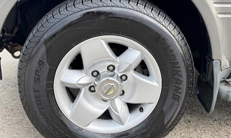 Nissan Terrano Ii Su...