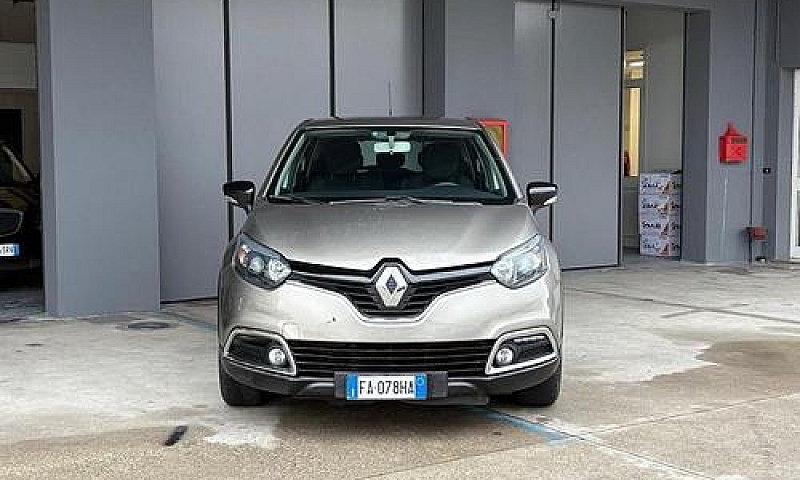 Renault Captur 1.5 D...