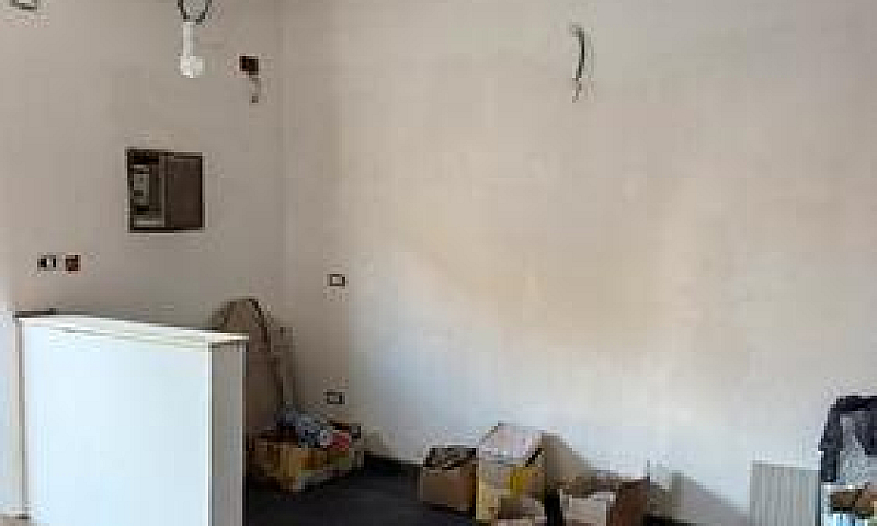 Si Vende Immobile In...