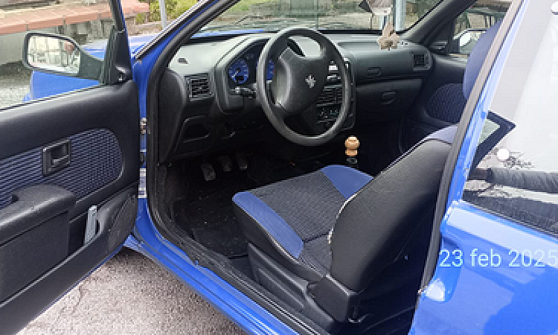 Peugeot 106...