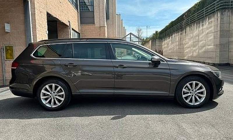 Volkswagen Passat Va...