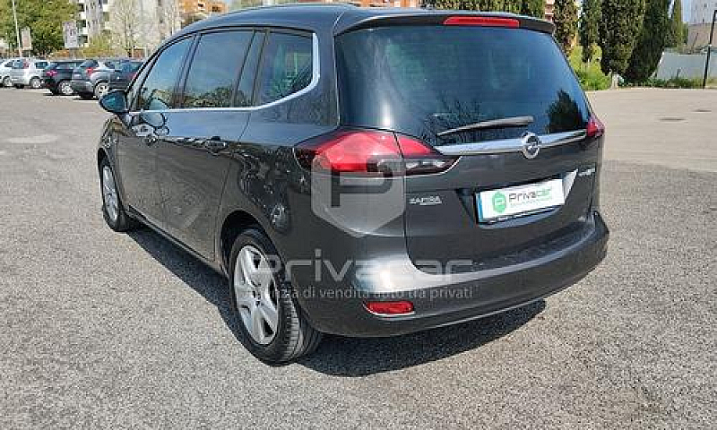 Opel Zafira Tourer 1...
