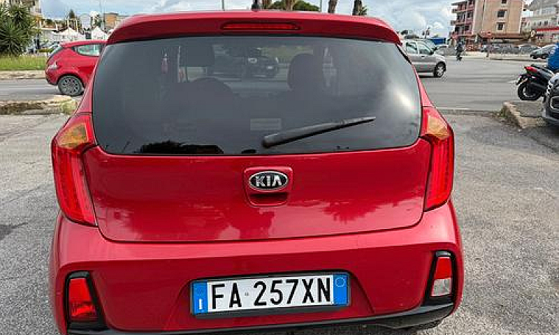 Kia Picanto 5Porte 1...