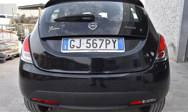 Lancia Ypsilon 1.0 F...