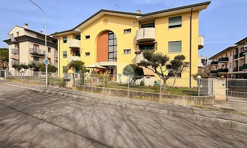 3 Locali A San Bonif...