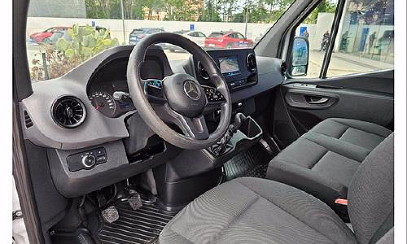 Mercedes Sprinter...