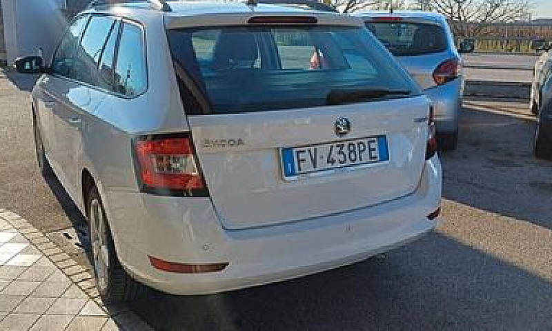 Skoda Fabia 1.0 Mpi ...