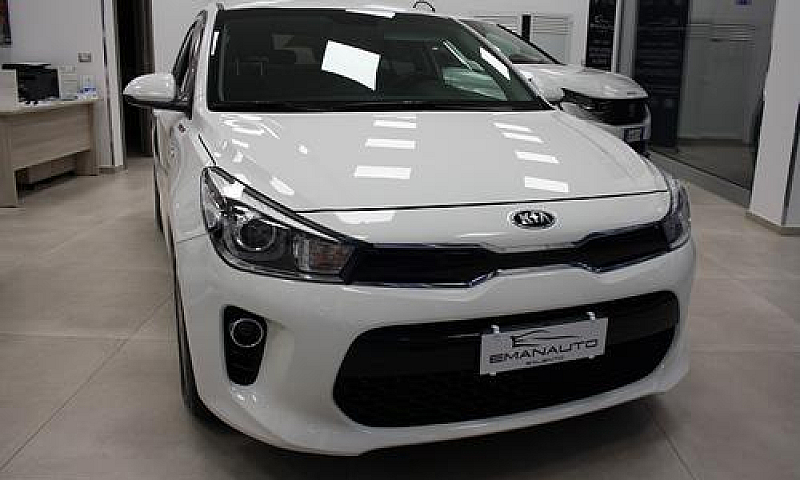 Kia Rio 1.4 Crdi 90C...