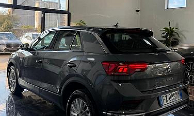 Volkswagen T-Roc 1.6...