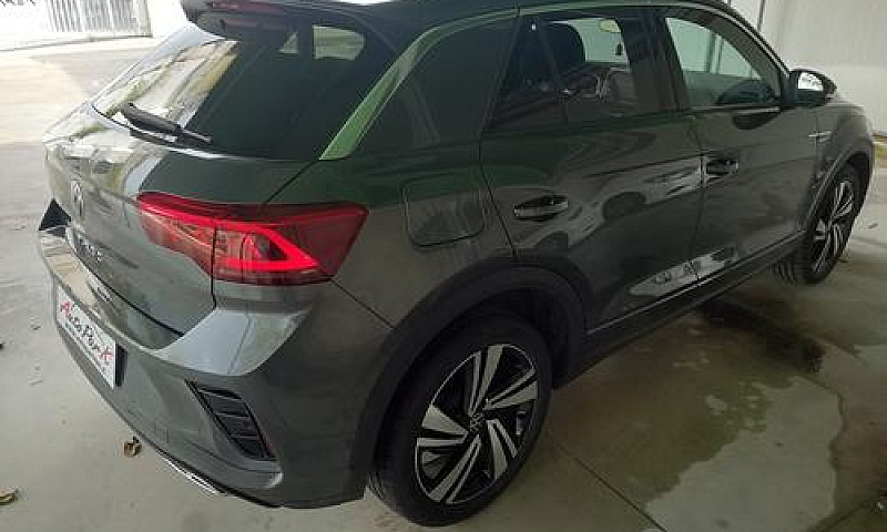 Volkswagen T-Roc 1.5...