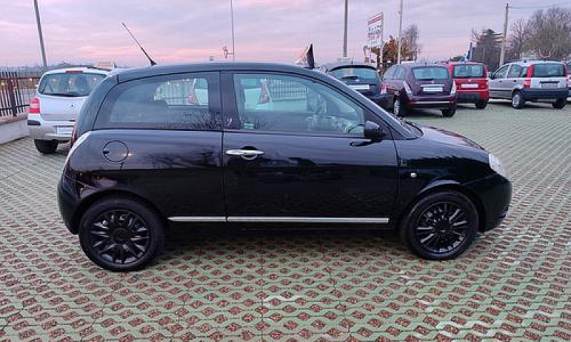 Lancia Ypsilon 1.2 B...