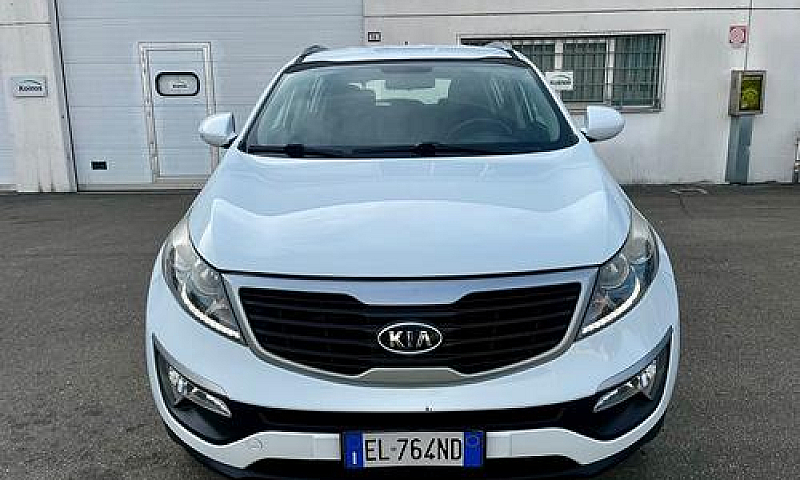 Kia Sportage 1.6Benz...