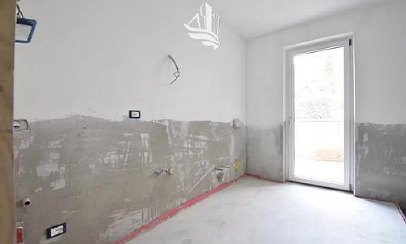 Egna: Quadrilocale D...