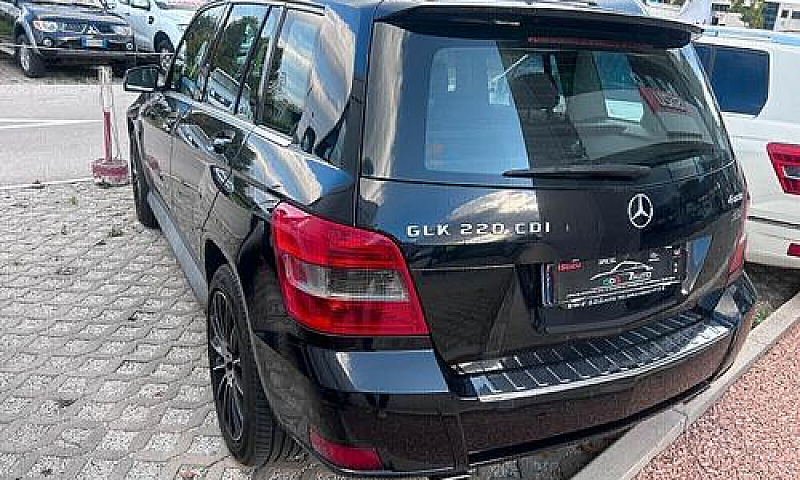 Mercedes- Glk 220 4M...
